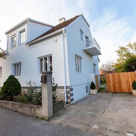 Engels Landhaus Suite Mörbisch am See Eksteriør bilde