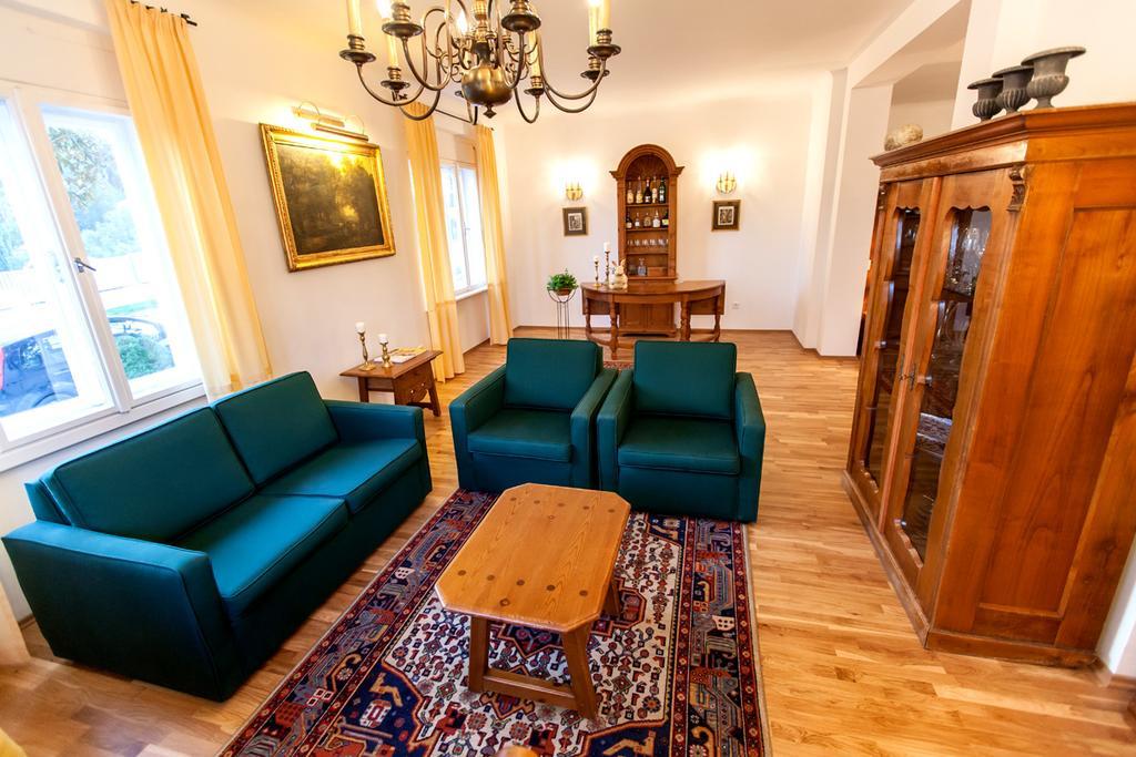 Engels Landhaus Suite Mörbisch am See Eksteriør bilde
